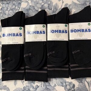 4 Pairs of NWT Men’s Bombas Black Crew Socks Calf Length